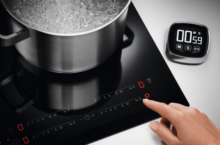 Индукционная варочная поверхность Electrolux LIL61443C 605720 фото