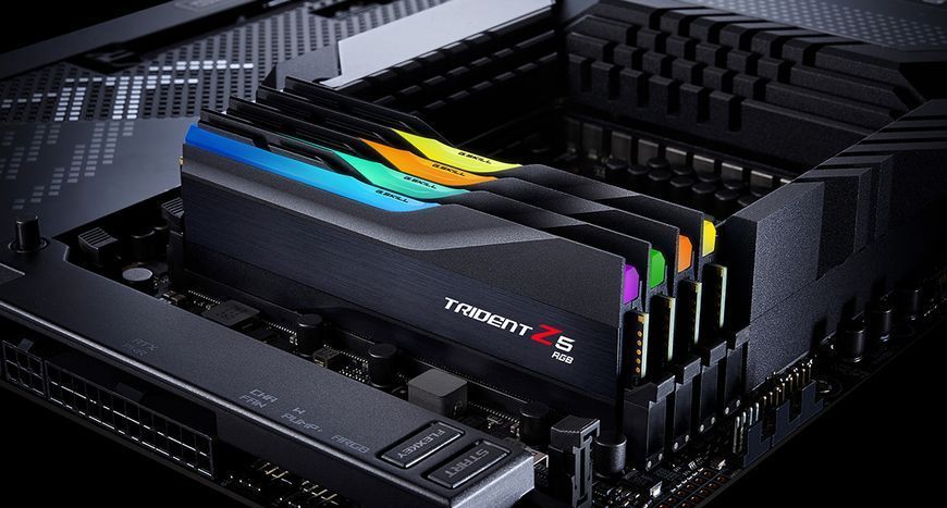 Память для настольных компьютеров G.Skill 64 GB (2x32GB) DDR5 6400 MHz Trident Z5 RGB (F5-6400J3239G32GX2-TZ5RK) 458391 фото