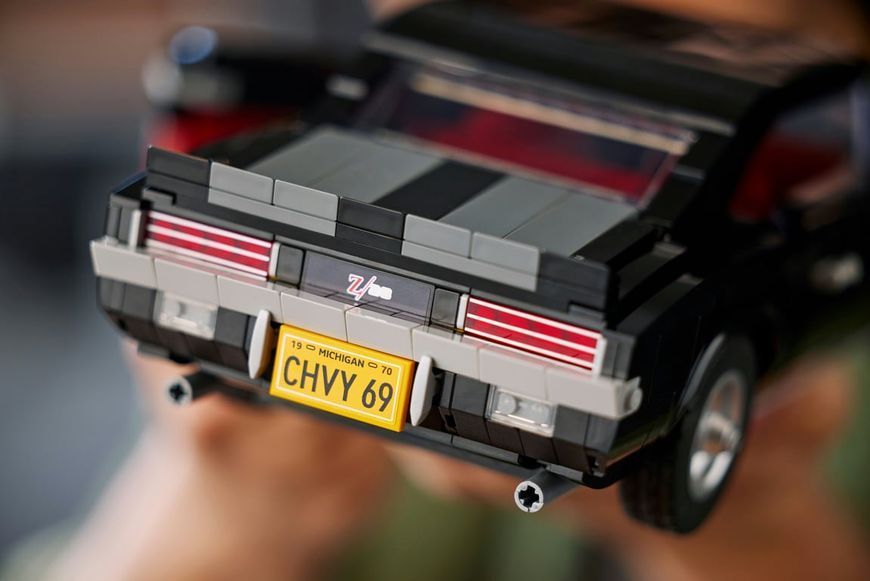 Авто-конструктор LEGO Icons Шевроле Камаро Z28 (10304) 613498 фото