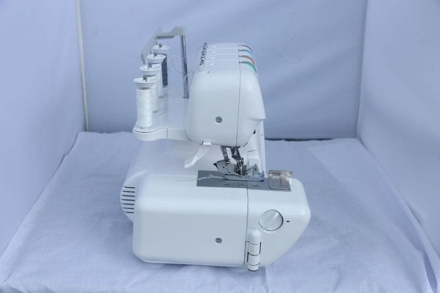 Оверлок Guzzanti GZ-325 567041 фото