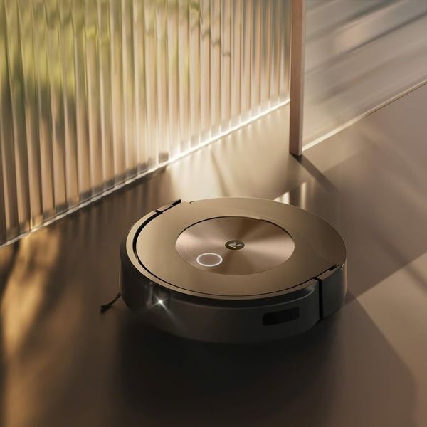 Робот-пылесос с влажной уборкой iRobot Roomba Combo j9+ 512232 фото